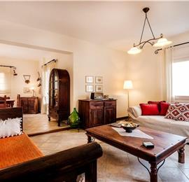 3 bedroom villa with pool & sea & mountain views, Episkepsi, sleeps 7